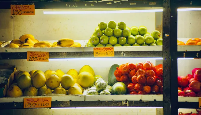 Tuzla marketleri, kasapları ve balıkçıları — market rafları (temsili görsel)